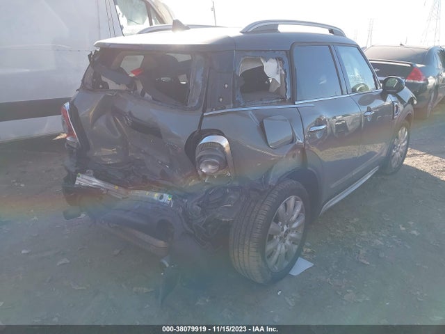 2018 MINI COUNTRYMAN WMZYT5C32J3E61376 Photo 5