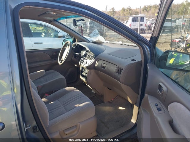 1998 TOYOTA SIENNA LE VIN: 4T3ZF13C7WU040744