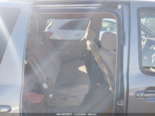 1998 TOYOTA SIENNA LE VIN: 4T3ZF13C7WU040744