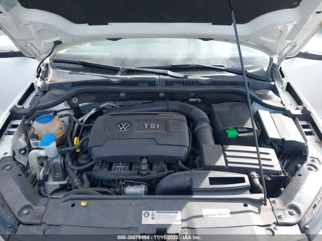 3VWD17AJ4EM374997 Volkswagen Jetta 1.8t Se