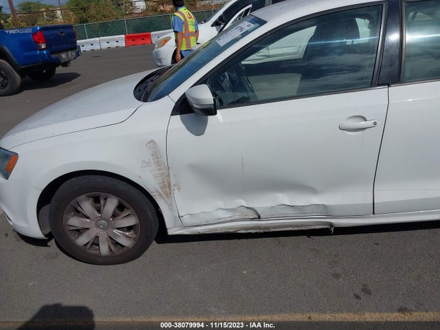 3VWD17AJ4EM374997 Volkswagen Jetta 1.8t Se