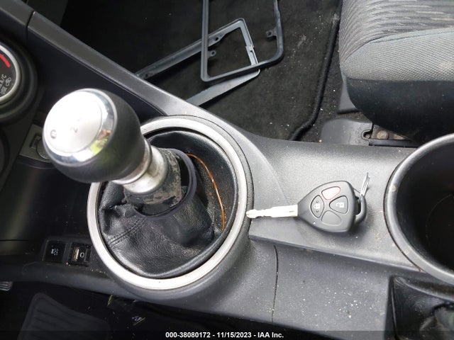 2011 SCION TC VIN: JTKJF5C72B3022598