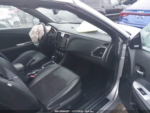 2013 CHRYSLER 200 S VIN: 1C3BCBGGXDN723530