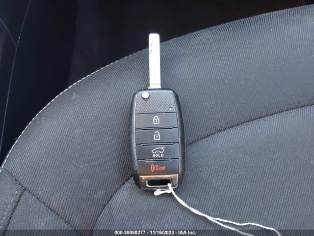 KIA SOUL + 2017 KNDJP3A56H7477093 Image 11