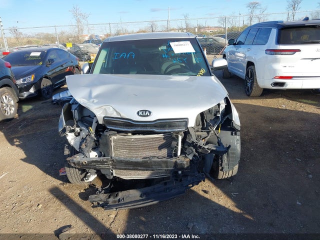 KIA SOUL + 2017 KNDJP3A56H7477093 Image 13
