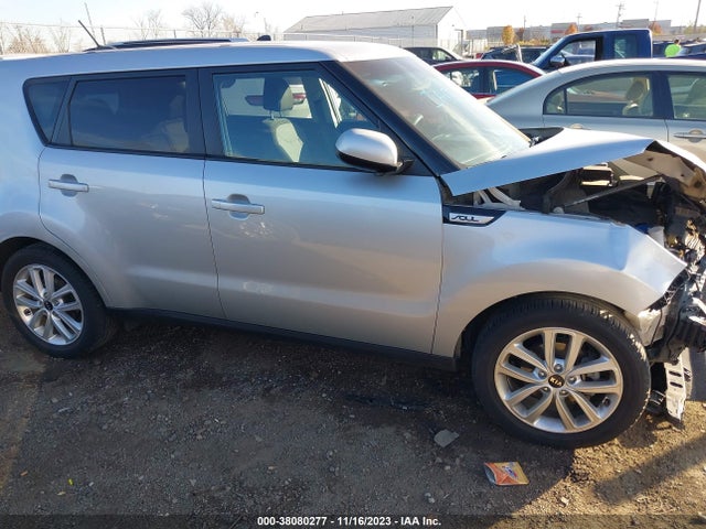 KIA SOUL + 2017 KNDJP3A56H7477093 Image 14