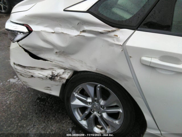 2018 HONDA ACCORD LX VIN: 1HGCV1F12JA208155
