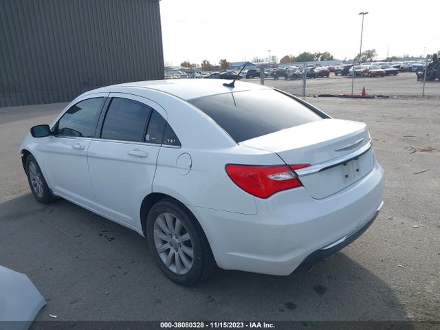1C3CCBBG1EN144732 Chrysler 200 Touring