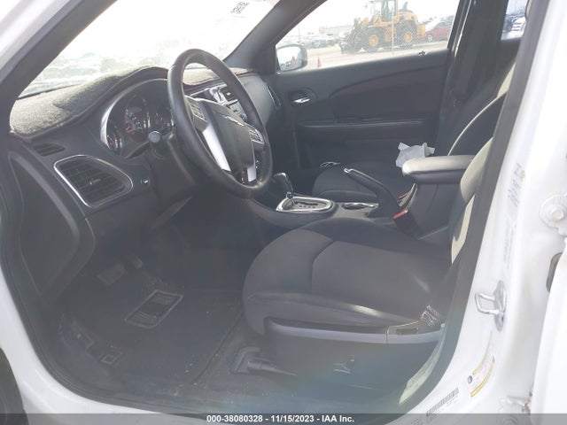 1C3CCBBG1EN144732 Chrysler 200 Touring