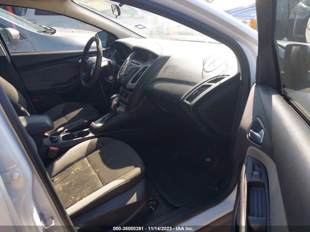 2014 FORD FOCUS SE VIN: 1FADP3F29EL400660