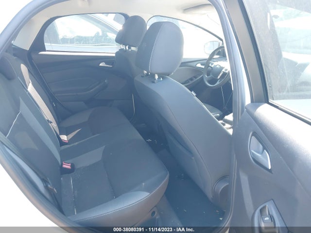 2014 FORD FOCUS SE VIN: 1FADP3F29EL400660