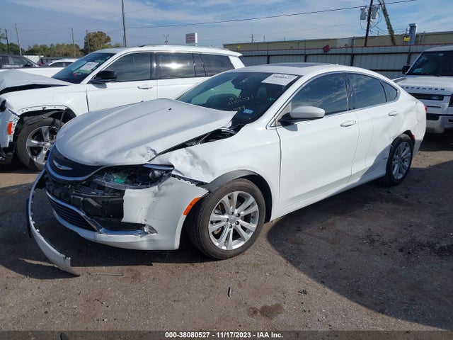 Chrysler 200 Limited 2015 1C3CCCAB2FN652799 Image 2