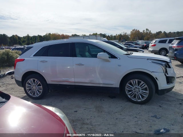 1GYKNCRS2HZ283938 Cadillac Xt5 Premium Luxury