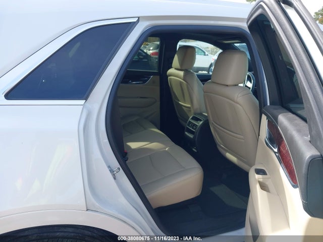 1GYKNCRS2HZ283938 Cadillac Xt5 Premium Luxury