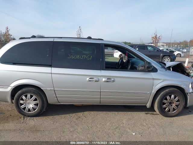2005 CHRYSLER TOWN & COUNTRY TOURING VIN: 2C8GP54L05R119545