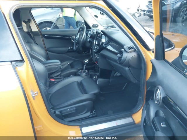 2016 MINI HARDTOP WMWXU3C57G2B67112 Photo 4