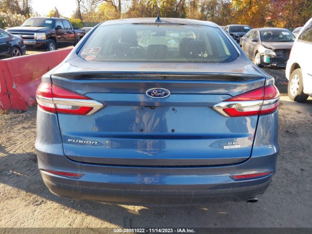 3FA6P0HD7KR107942 Ford FUSION SE