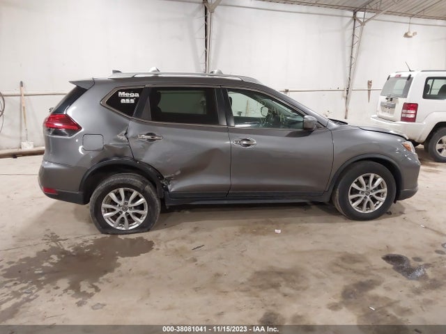 2017 NISSAN ROGUE SV VIN: KNMAT2MV9HP567811