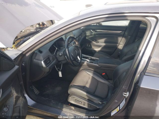 1HGCV2F30JA031418 Honda Accord Sport 2.0t