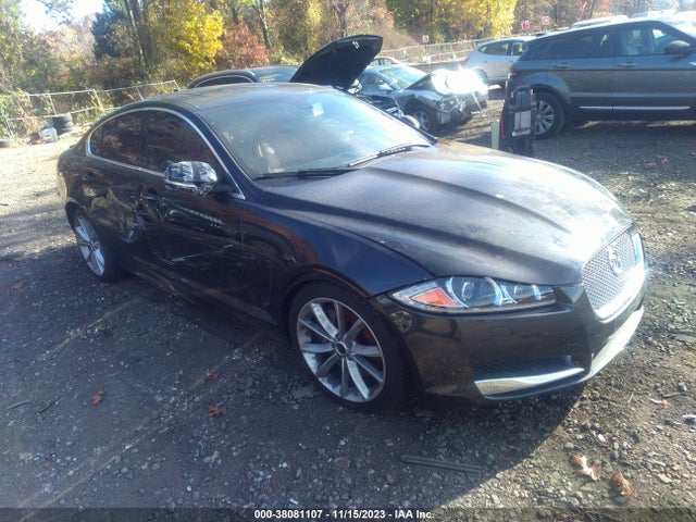 2015 JAGUAR XF SAJWA0F7XF8U49063 Photo 0
