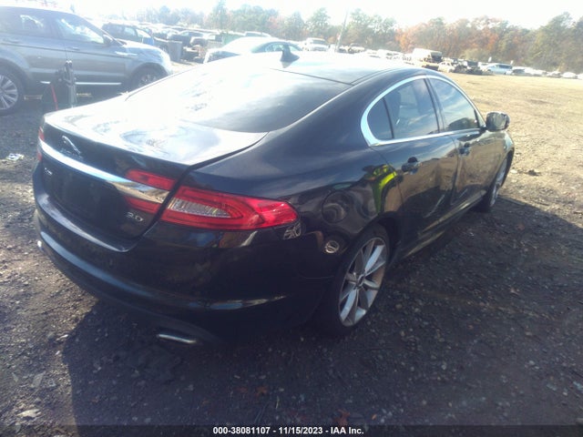 2015 JAGUAR XF SAJWA0F7XF8U49063 Photo 3
