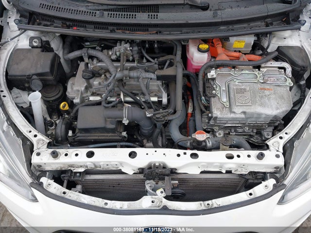 Toyota Prius C Two 2015 JTDKDTB36F1110317 Image 10