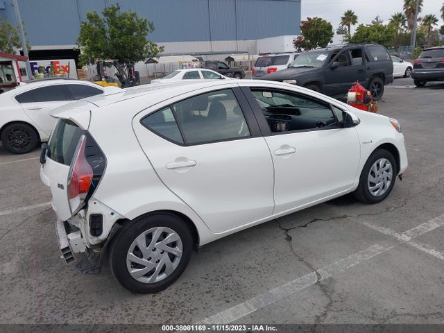 Toyota Prius C Two 2015 JTDKDTB36F1110317 Image 4