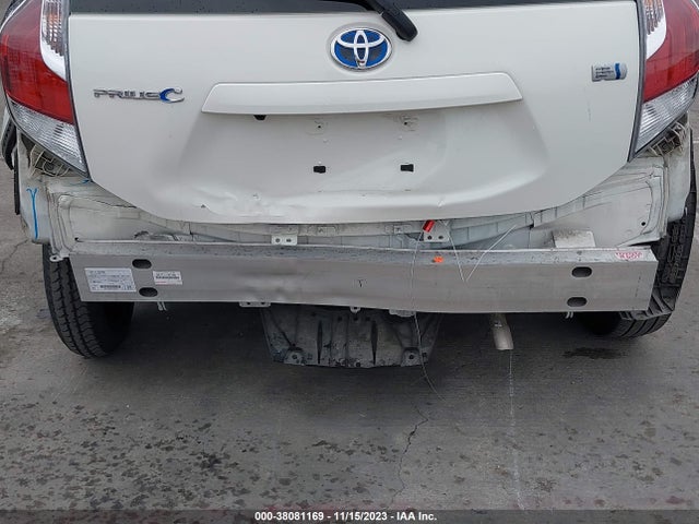 Toyota Prius C Two 2015 JTDKDTB36F1110317 Image 6