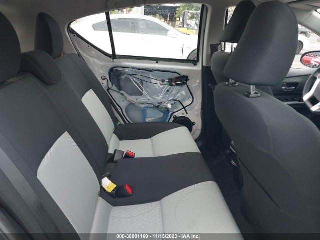 Toyota Prius C Two 2015 JTDKDTB36F1110317 Image 8