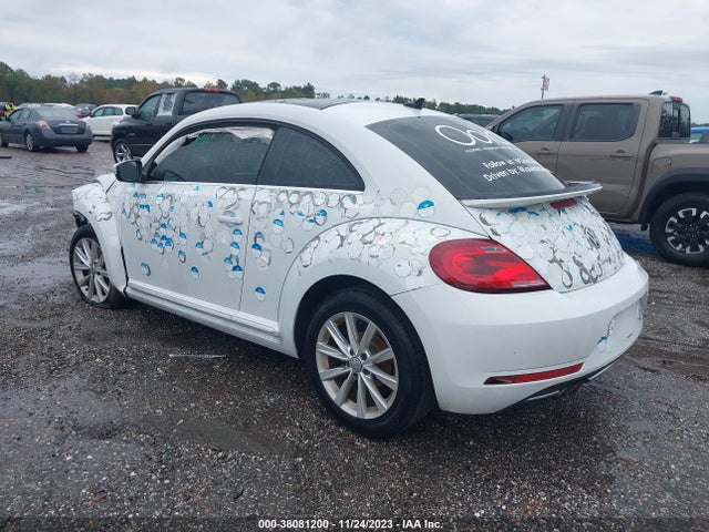 3VWJD7AT0KM719031 Volkswagen Beetle 2.0t Se
