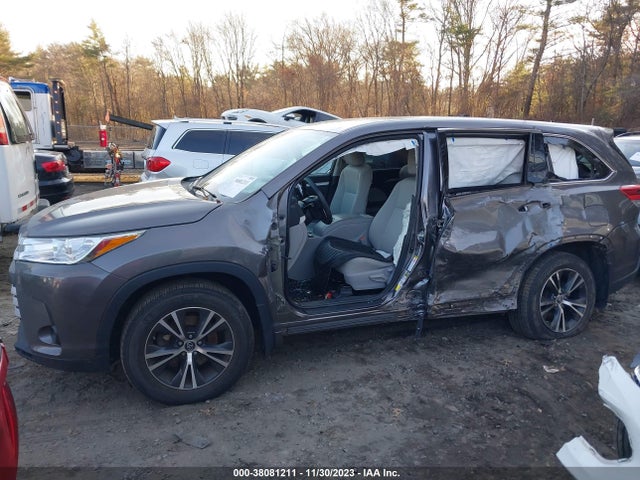 2017 TOYOTA HIGHLANDER LE VIN: 5TDBZRFH8HS442517