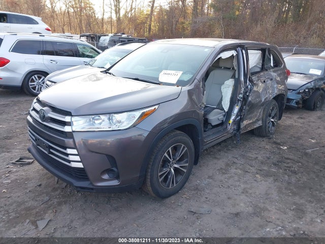 2017 TOYOTA HIGHLANDER LE VIN: 5TDBZRFH8HS442517
