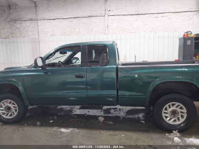 2000 DODGE DAKOTA SLT/SPORT VIN: 1B7GG22N0YS794044