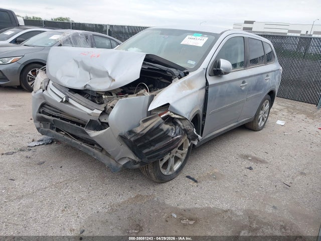 Продаж на аукціоні авто 2015 Mitsubishi Outlander Se, vin: JA4AD3A39FZ013430, номер лоту: 38081243