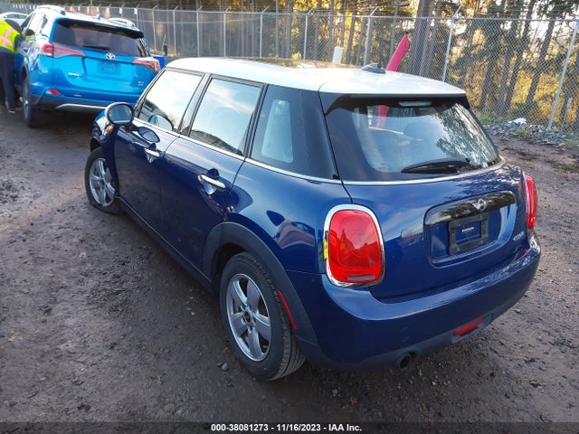 2016 MINI COOPER HARDTOP 4 DOOR WMWXU1C58G2E16702 Photo 2