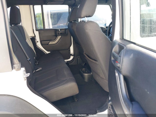 2015 JEEP WRANGLER UNLIMITED SPORT VIN: 1C4BJWDG4FL565617