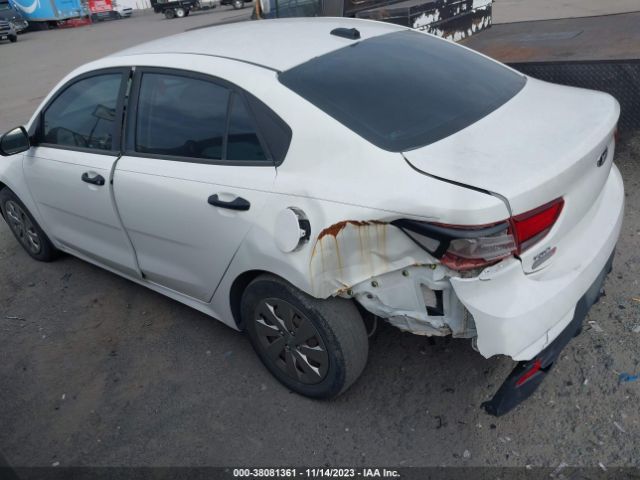 3KPA24AB4JE058742 KIA RIO LX