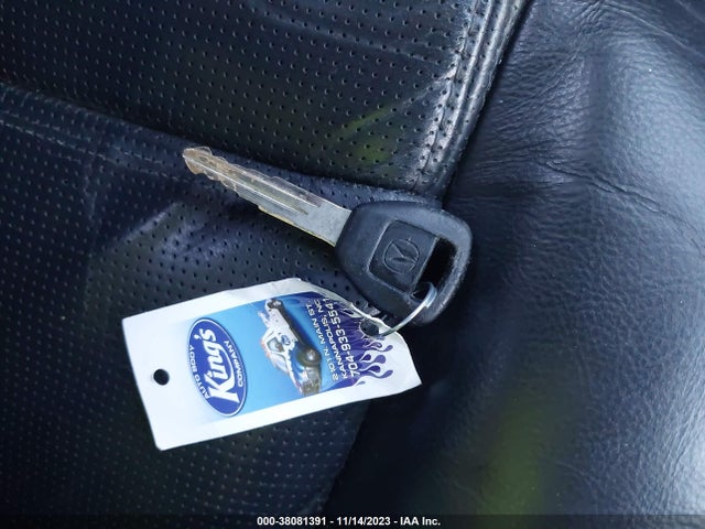 2005 ACURA MDX VIN: 2HNYD18685H503553