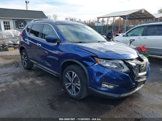 2017 NISSAN ROGUE 5N1AT2MV4HC890120