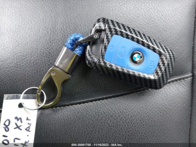 2017 BMW X3 5UXWX9C31H0T22981 Photo 10