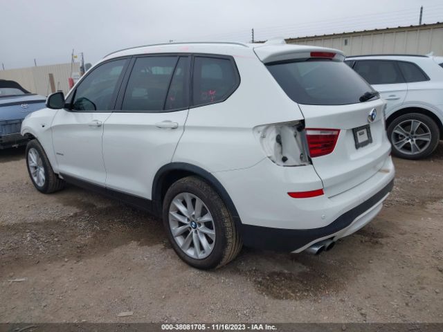 2017 BMW X3 5UXWX9C31H0T22981 Photo 2