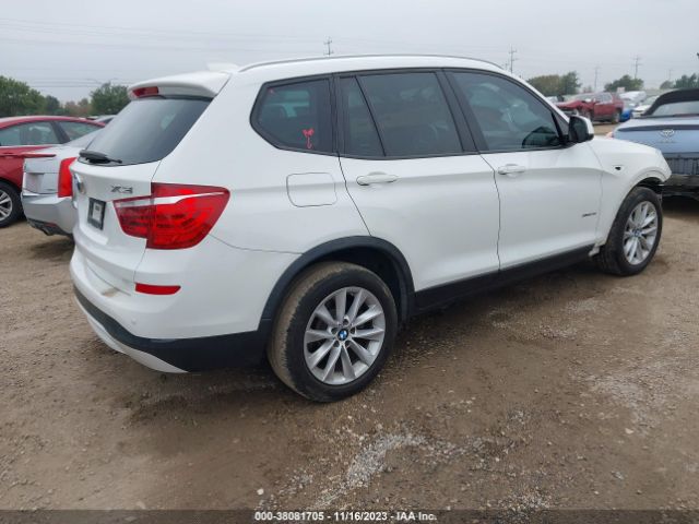 2017 BMW X3 5UXWX9C31H0T22981 Photo 3