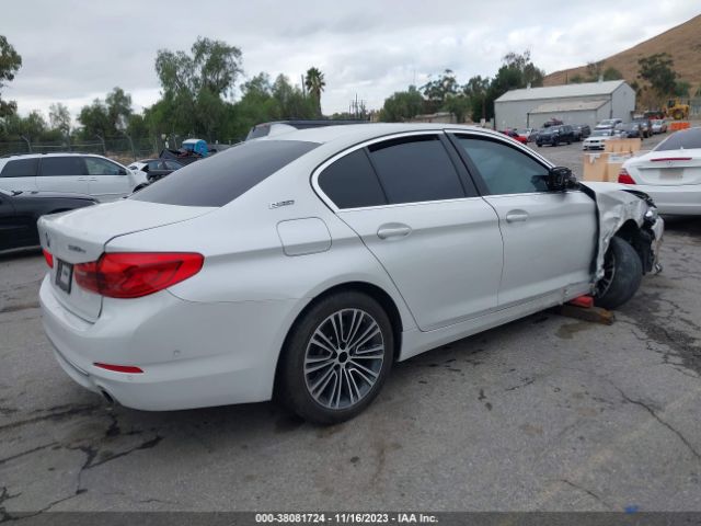 WBAJA9C56KB393617 BMW 530e Iperformance