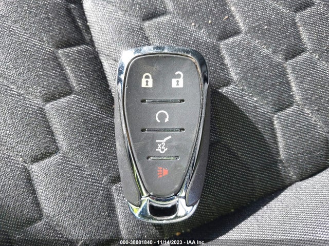 2GNAXKEX1J6136526 Chevrolet EQUINOX LT
