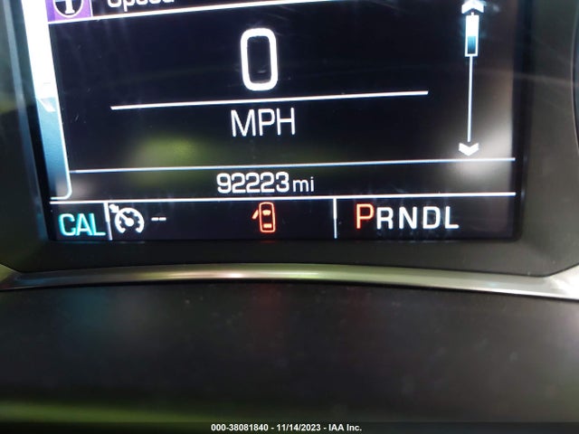 2GNAXKEX1J6136526 Chevrolet EQUINOX LT