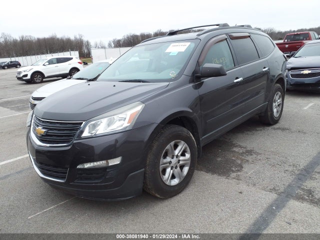 Chevrolet Traverse Ls 2015 1GNKVFKD8FJ254045 Image 2