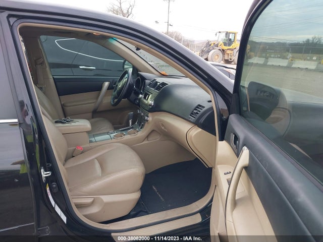 2012 TOYOTA HIGHLANDER SE V6 VIN: 5TDBK3EH1CS164250