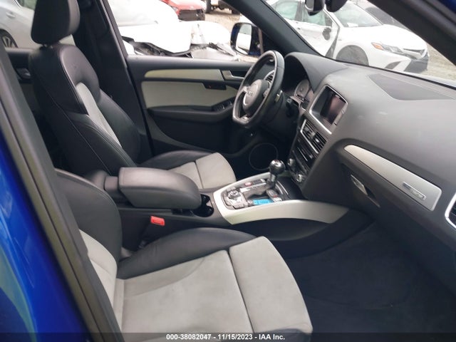 WA1CCAFP0HA008212 Audi Sq5 3.0t Premium Plus