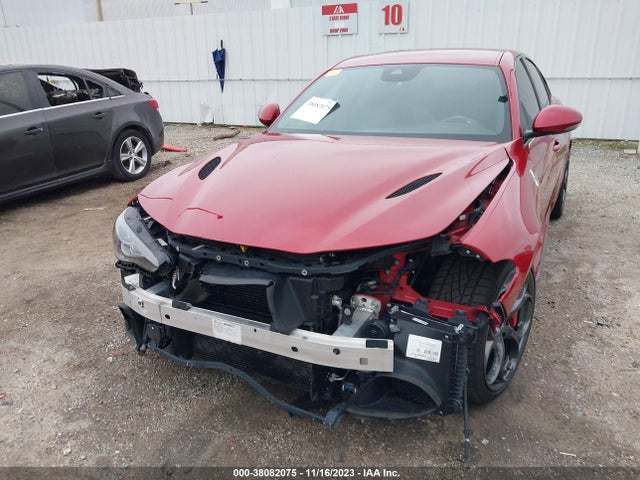 ZARFAEAV2H7559668 Alfa Romeo Giulia Quadrifoglio Rwd
