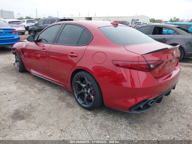 2017 ALFA ROMEO GIULIA ZARFAEAV2H7559668 Photo 2